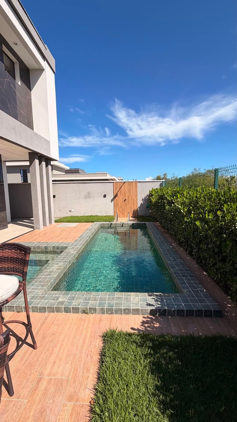Piscina com hidromassagem